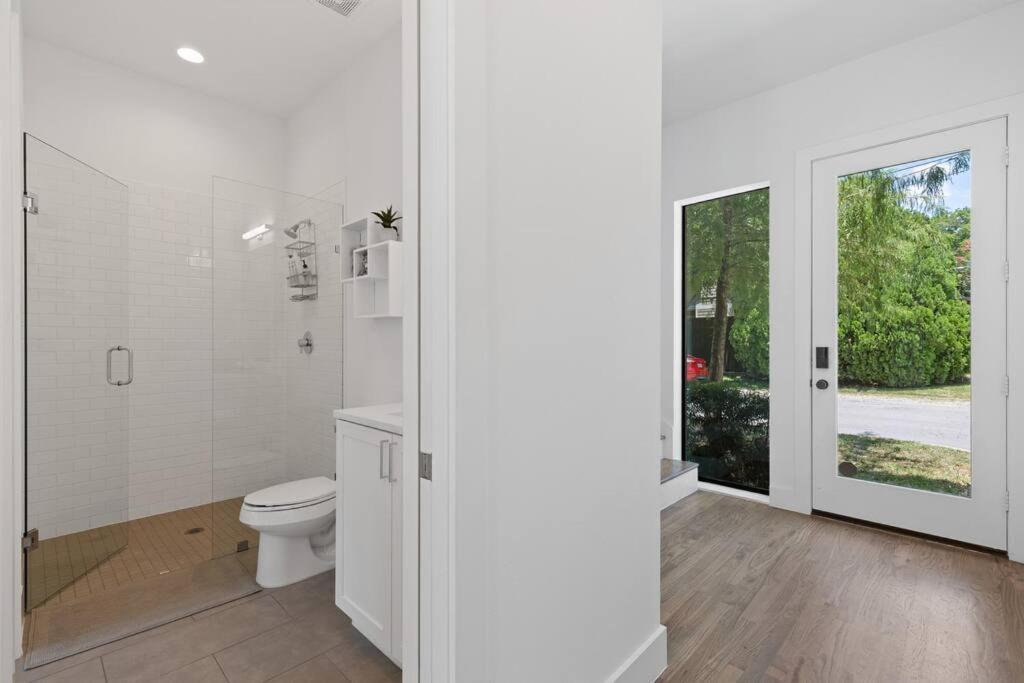 Beautiful Perfectly Located Luxury 2 Bed Townhome ดัลลัส ภายนอก รูปภาพ